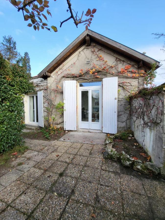 Appartement La Verrerie, Terrasse Et Jardinet Cognac Exterior foto